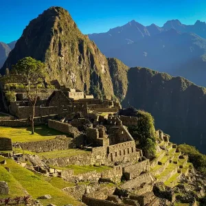 PRIVATE TOURS VS GROUP TOURS IN PERU